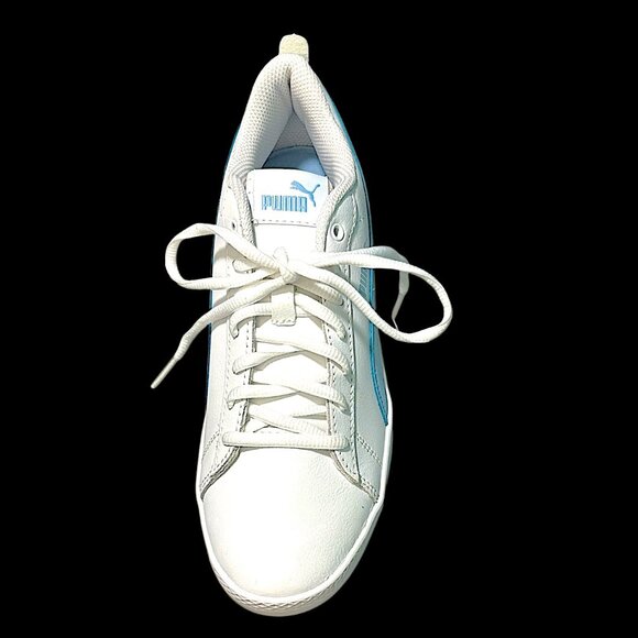 NWOT-PUMA Women's Vikky v3 Leather White and Light Blue Sneakers - Picture 4 of 15